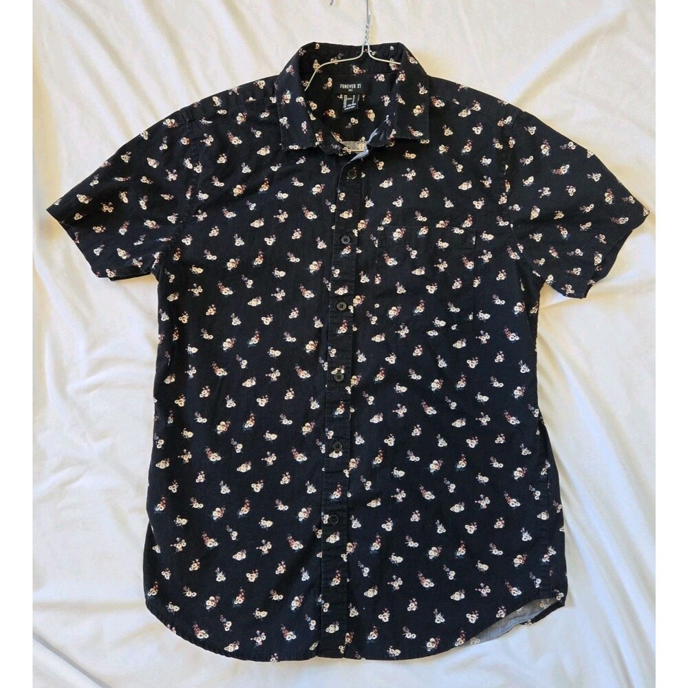 Forever 21 Men's Button Down Collared Shirt Black Floral Print Preppy Size S